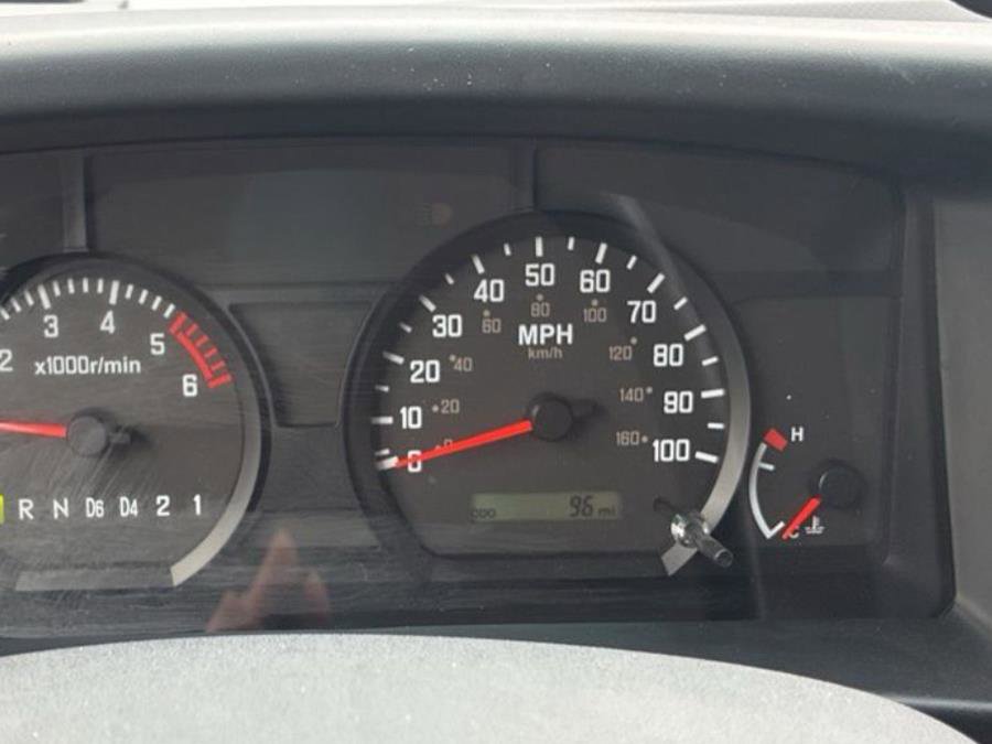 Used 2024 Isuzu NPR image 28