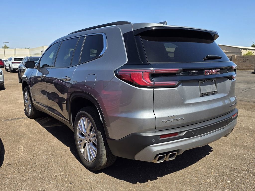 Used 2024 GMC Acadia Elevation FWD image 3