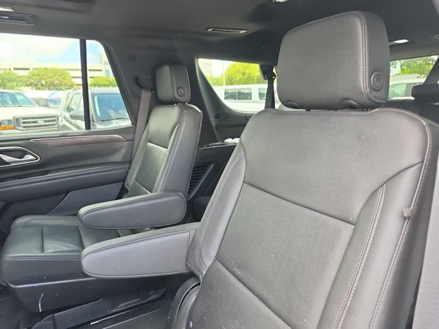 Used 2022 Chevrolet Tahoe Z71 w/ Luxury Package AWD/4WD image 14