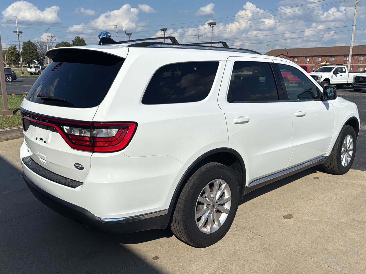 Used 2023 Dodge Durango SXT image 7