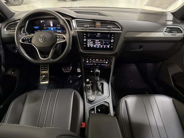 Certified 2024 Volkswagen Tiguan SE R-Line AWD/4WD image 25