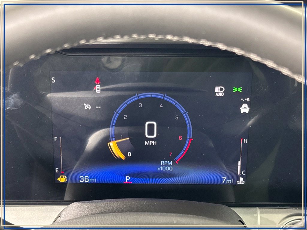 New 2026 Chevrolet Trax LT w/ LT Convenience Package FWD image 16