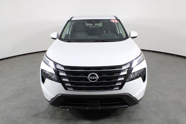 Certified 2024 Nissan Rogue SV FWD image 13