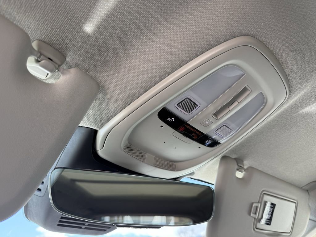 New 2026 Volvo XC40 B5 Ultra w/ Protection Package Premier image 22