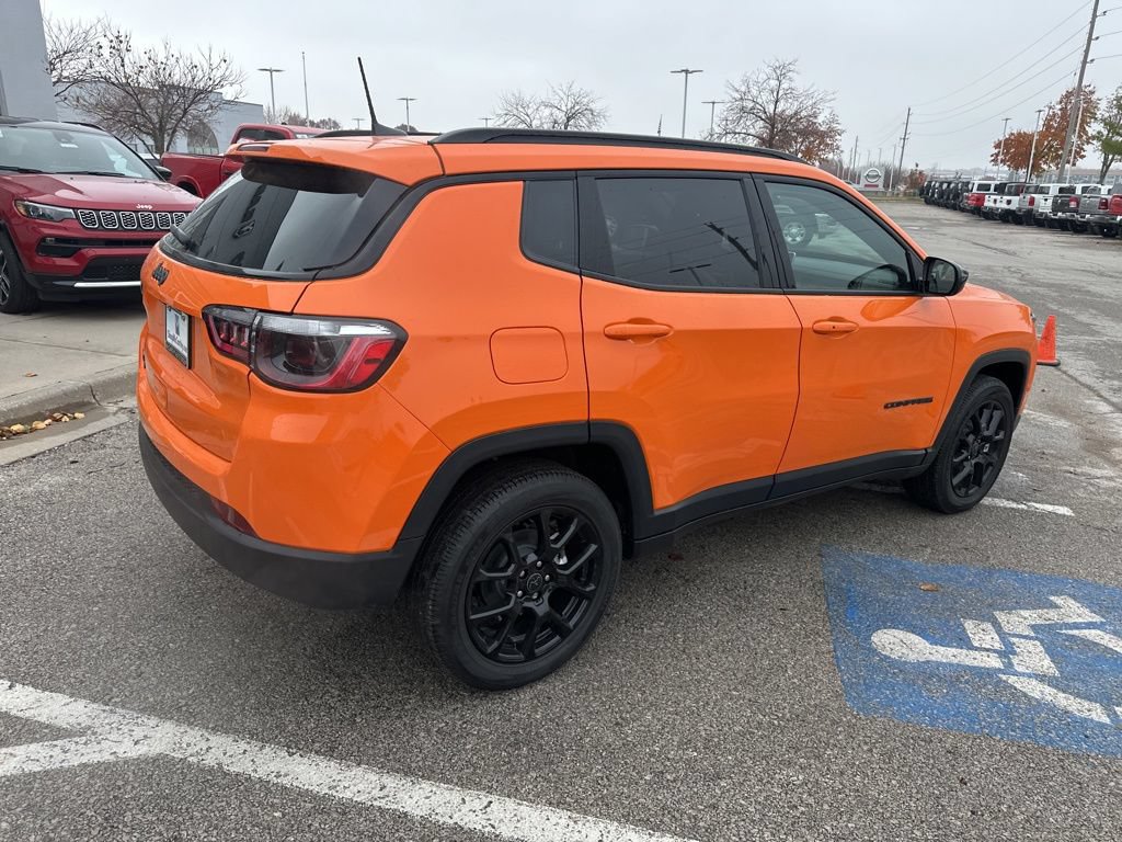 New 2026 Jeep Compass Latitude AWD/4WD image 30