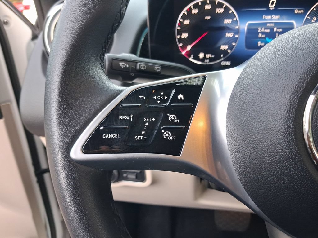 Used 2025 Mercedes-Benz GLB 250 image 21