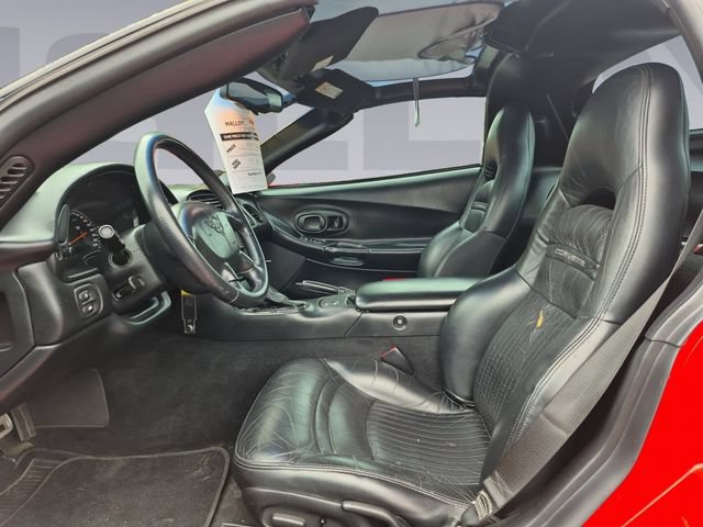 Used 2004 Chevrolet Corvette Coupe RWD image 10