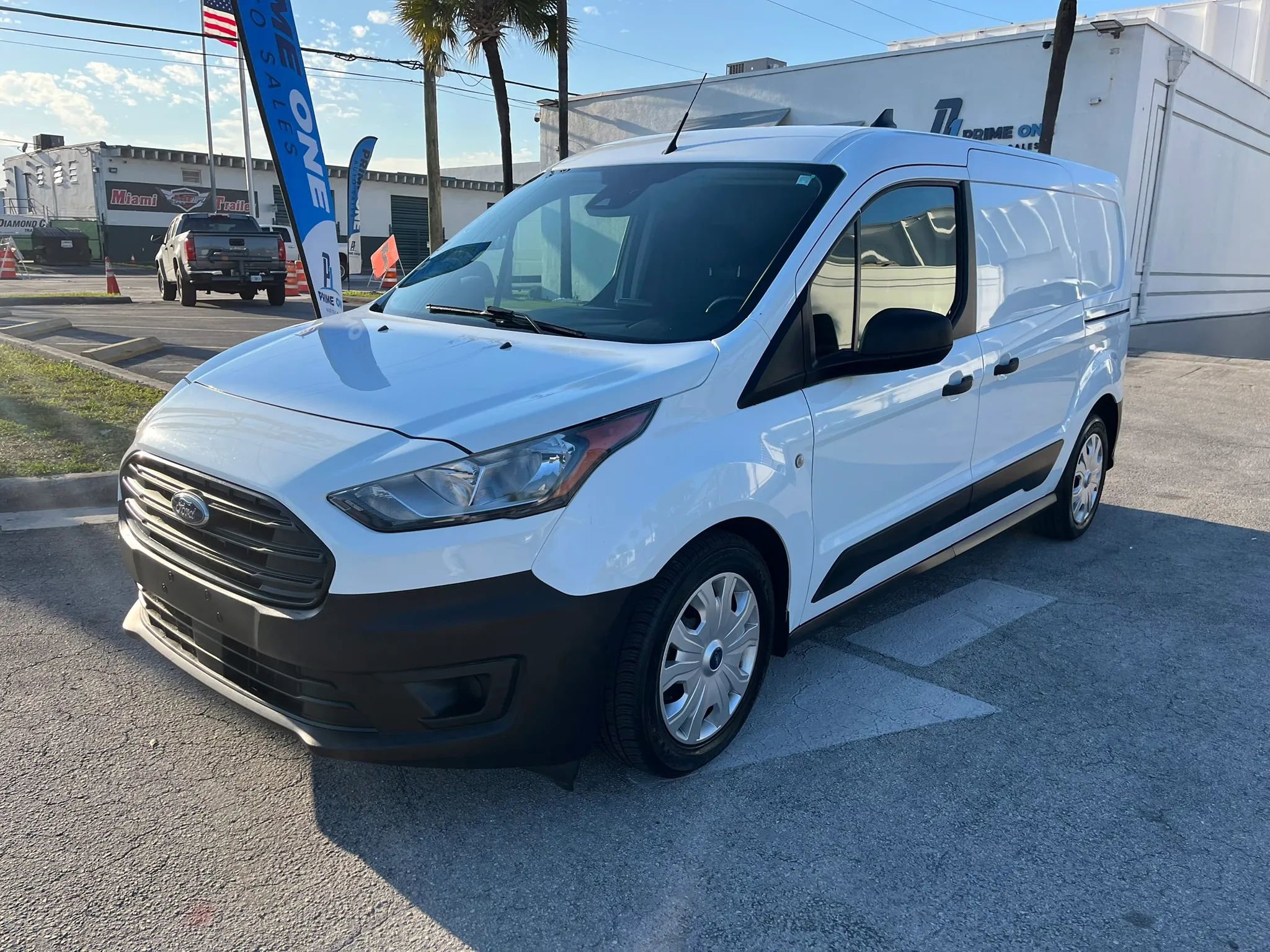 Used 2020 Ford Transit Connect XL image 2