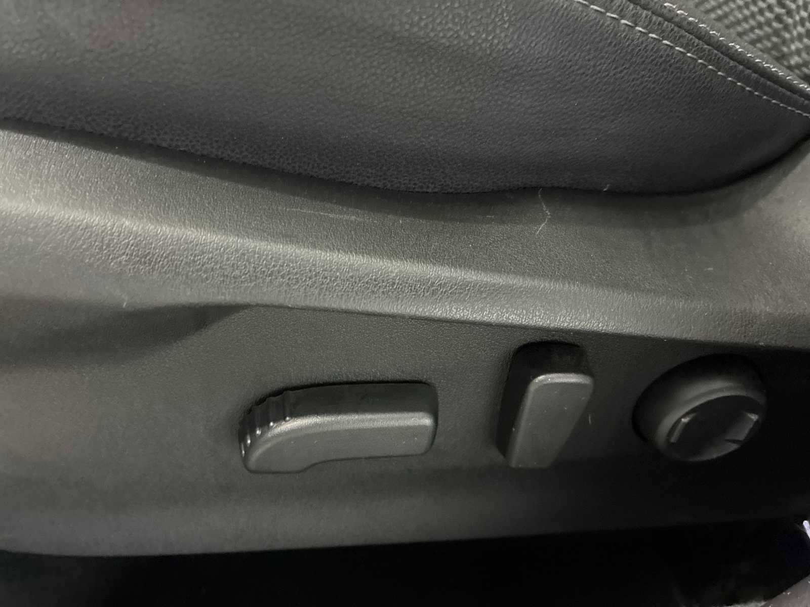 Used 2022 Subaru Forester Premium AWD/4WD image 14