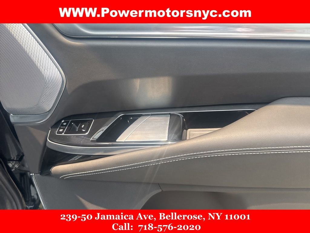 Used 2025 Cadillac Escalade Sport Platinum AWD/4WD image 24