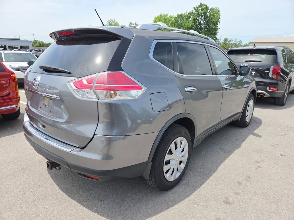 Used 2016 Nissan Rogue S w/ Appearance Package FWD image 6