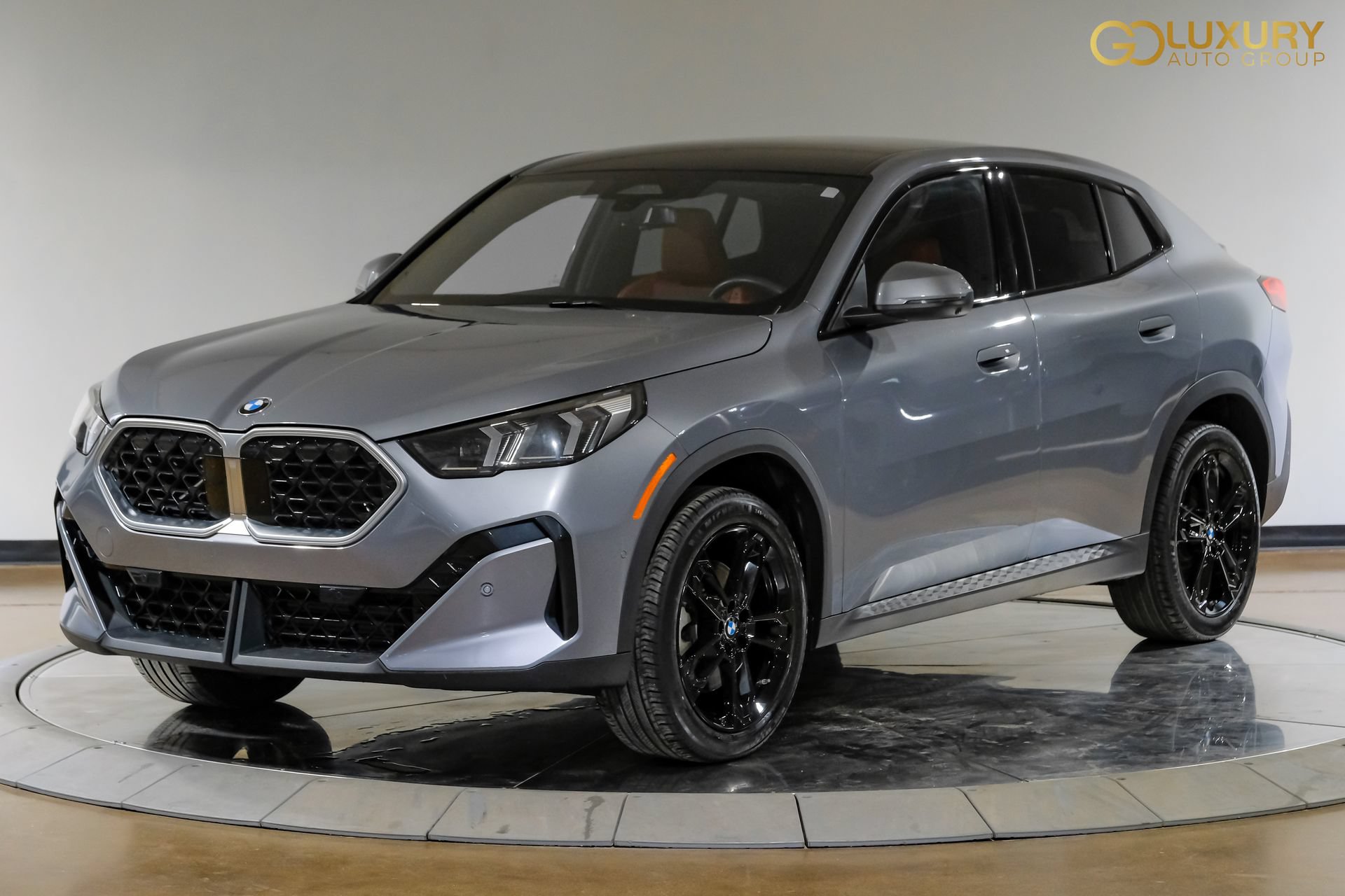 Used 2025 BMW X2 xDrive28i AWD/4WD image 8