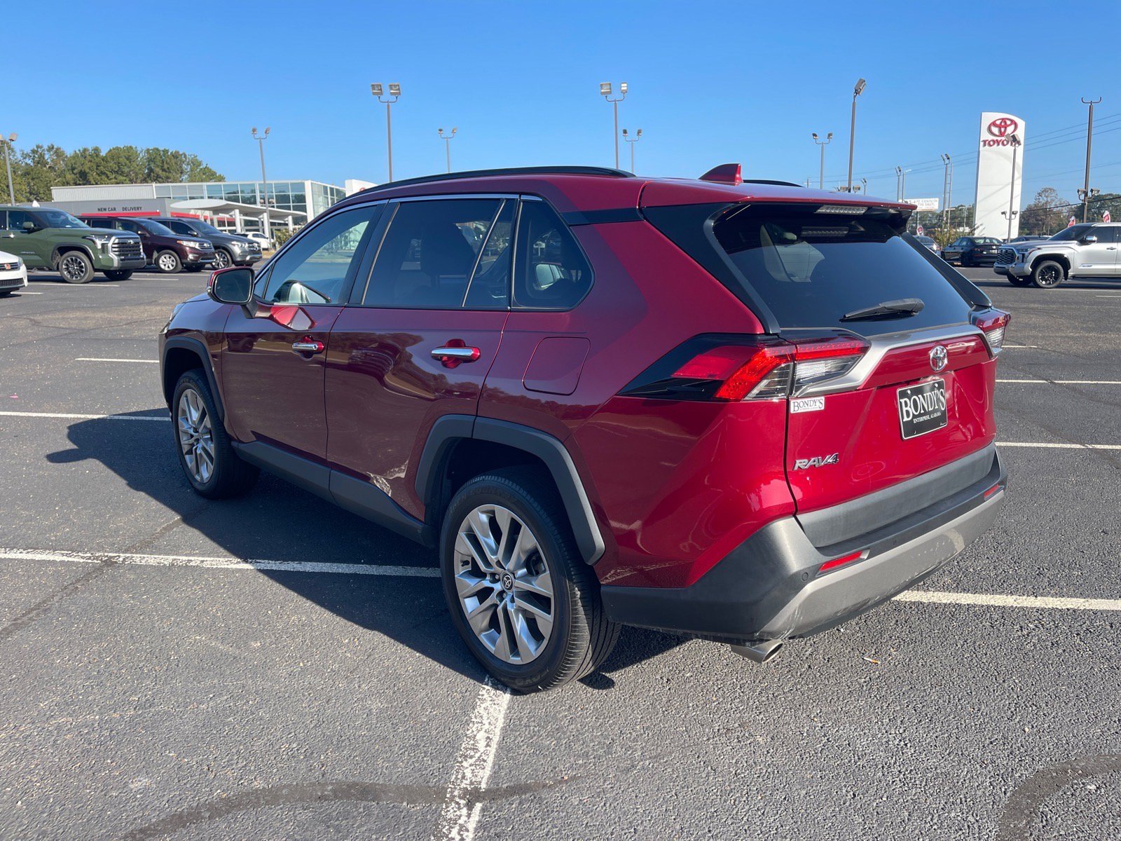 Used 2023 Toyota RAV4 Limited w/ Limited Grade Weather Package FWD image 14