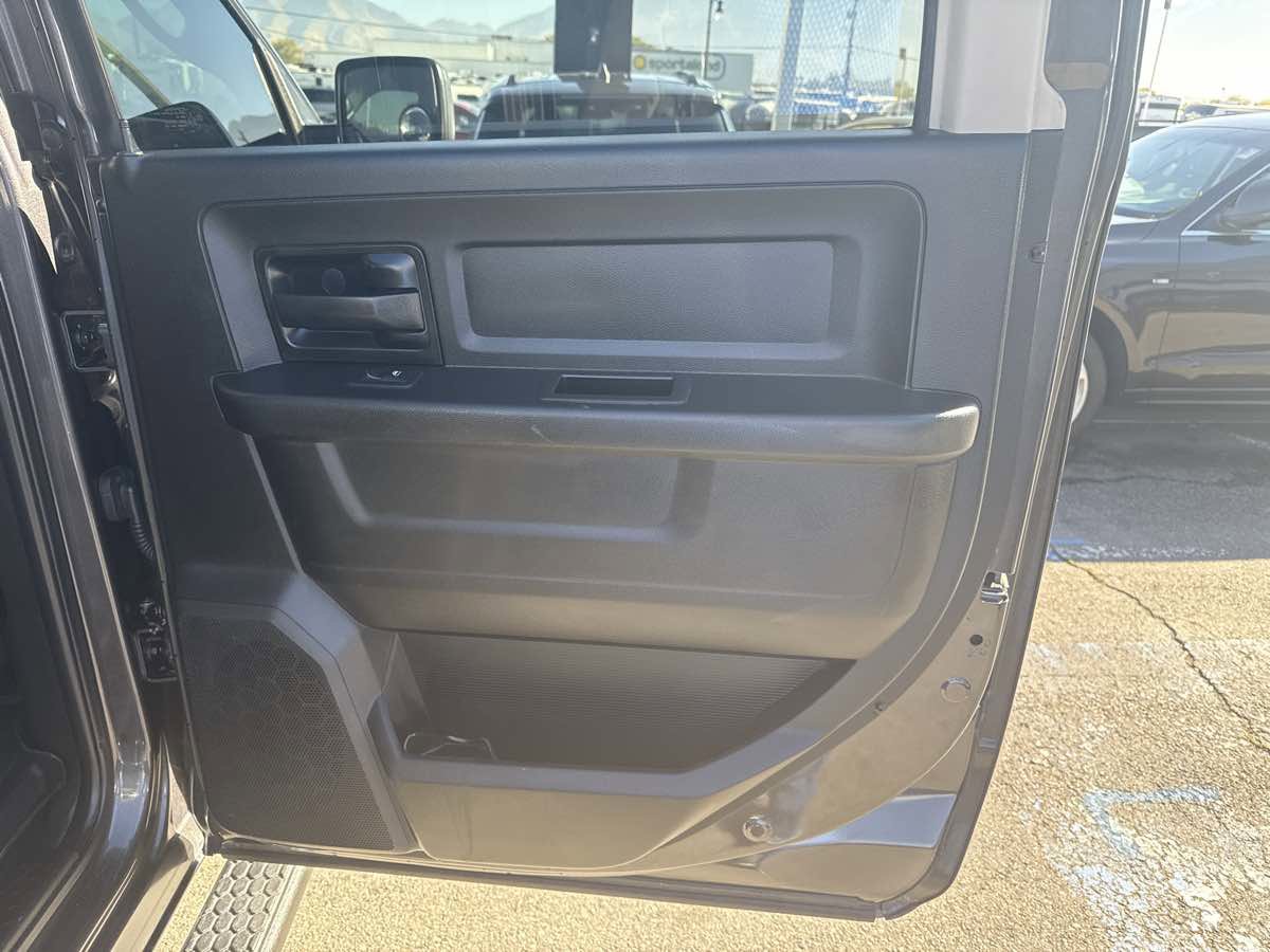 Used 2018 RAM 2500 Tradesman w/ Chrome Appearance Group AWD/4WD image 20