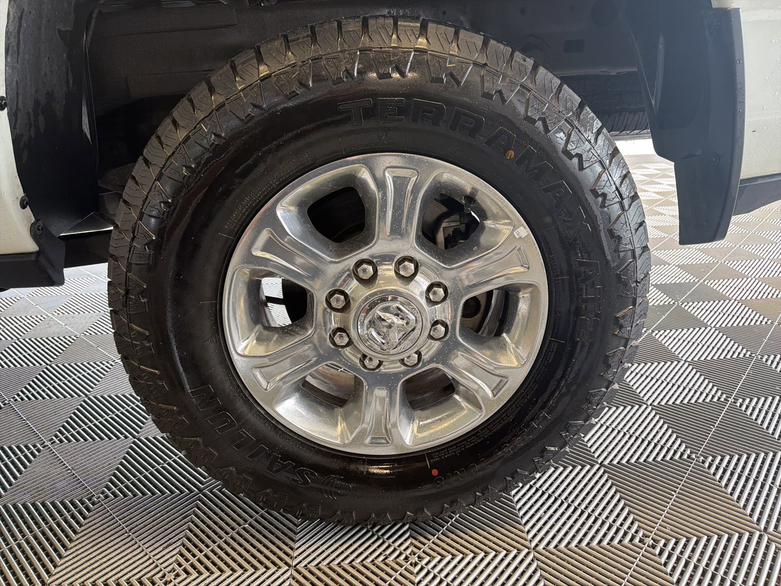 Used 2024 RAM 2500 Big Horn AWD/4WD image 9