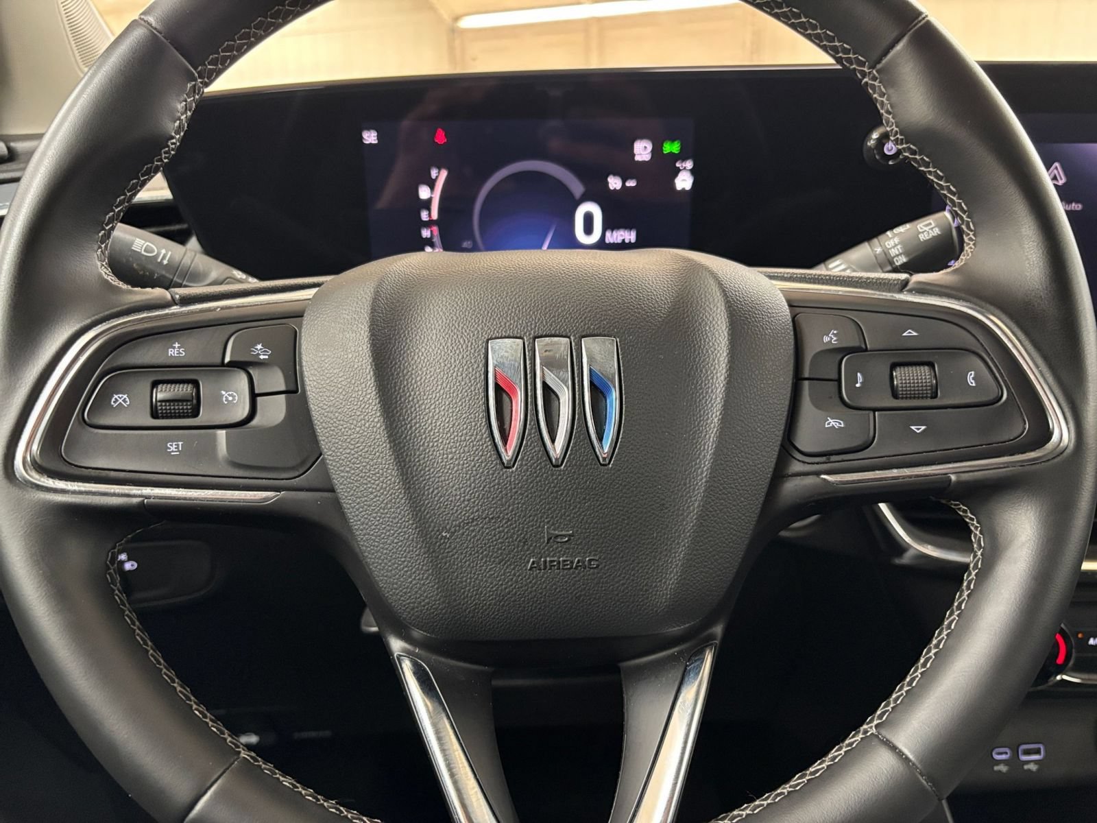 Used 2025 Buick Encore GX Preferred FWD image 27