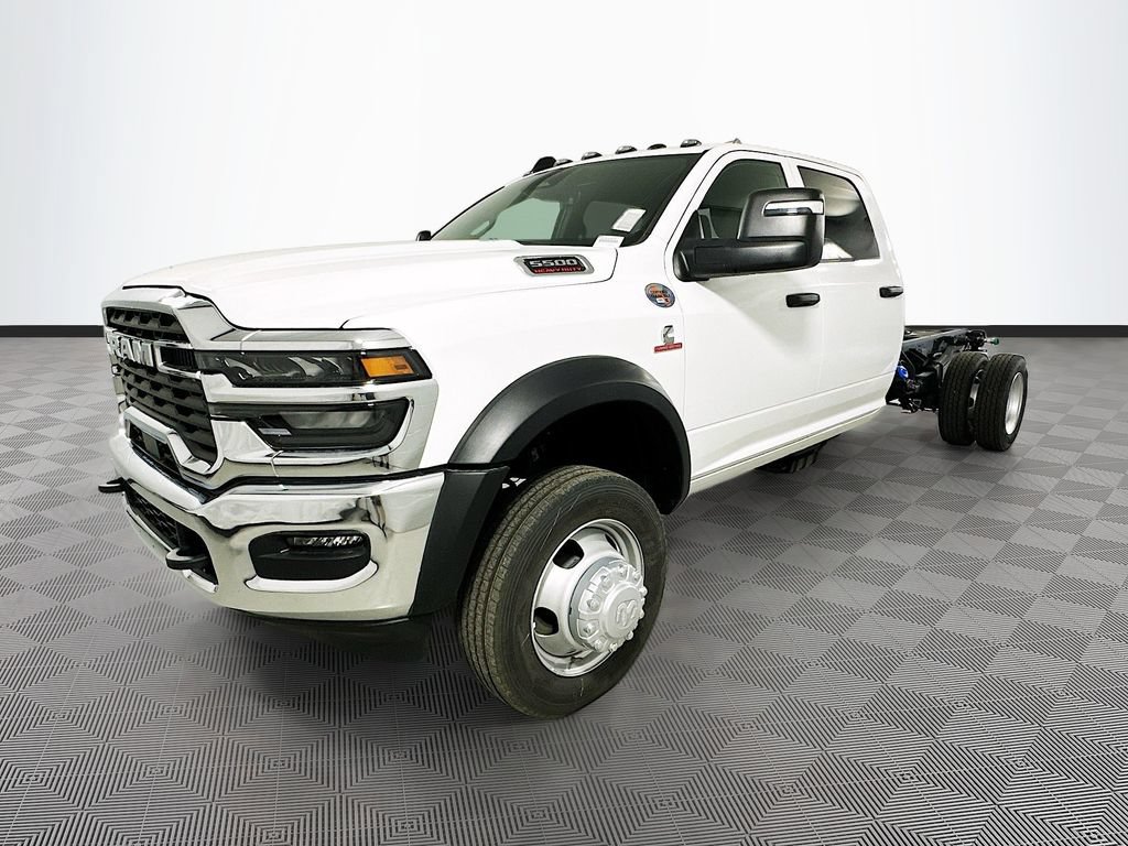 New 2026 RAM 5500 Tradesman AWD/4WD image 21