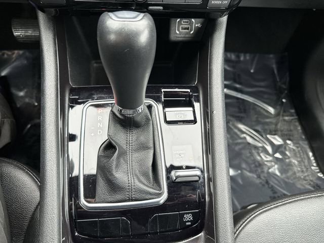 Used 2024 Jeep Compass Latitude image 23