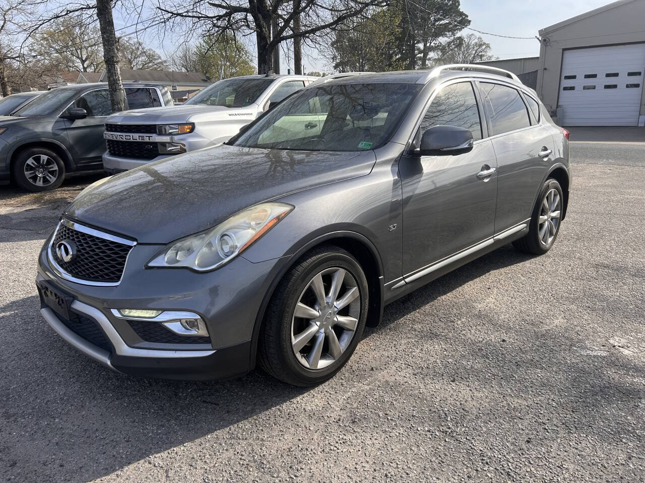Used 2017 INFINITI QX50 AWD w/ Premium Plus Package image 4