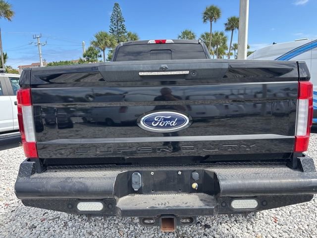 Used 2017 Ford F350 Platinum w/ Platinum Ultimate Package AWD/4WD image 2