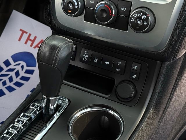 Used 2013 GMC Acadia SLE image 32