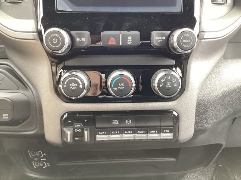 New 2026 RAM 5500 Tradesman w/ Chrome Appearance Group image 32