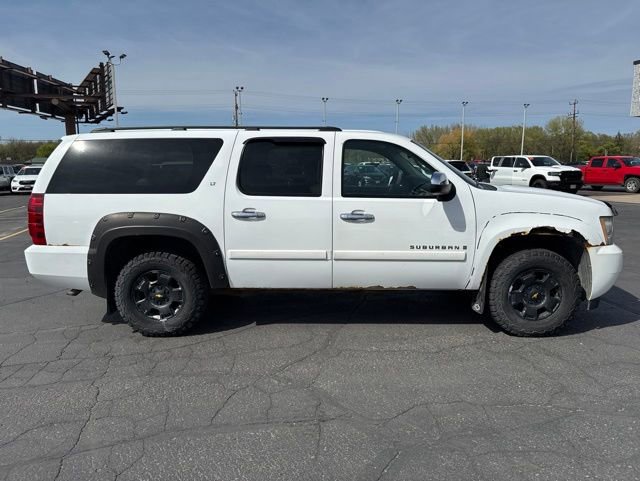 Used 2008 Chevrolet Suburban LT w/ LT Preferred Equipment Group AWD/4WD image 10