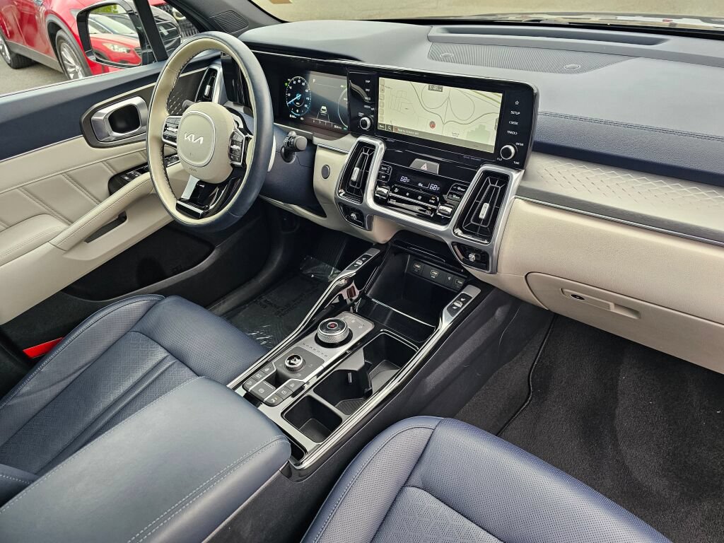 Certified 2023 Kia Sorento SX Prestige AWD/4WD image 33