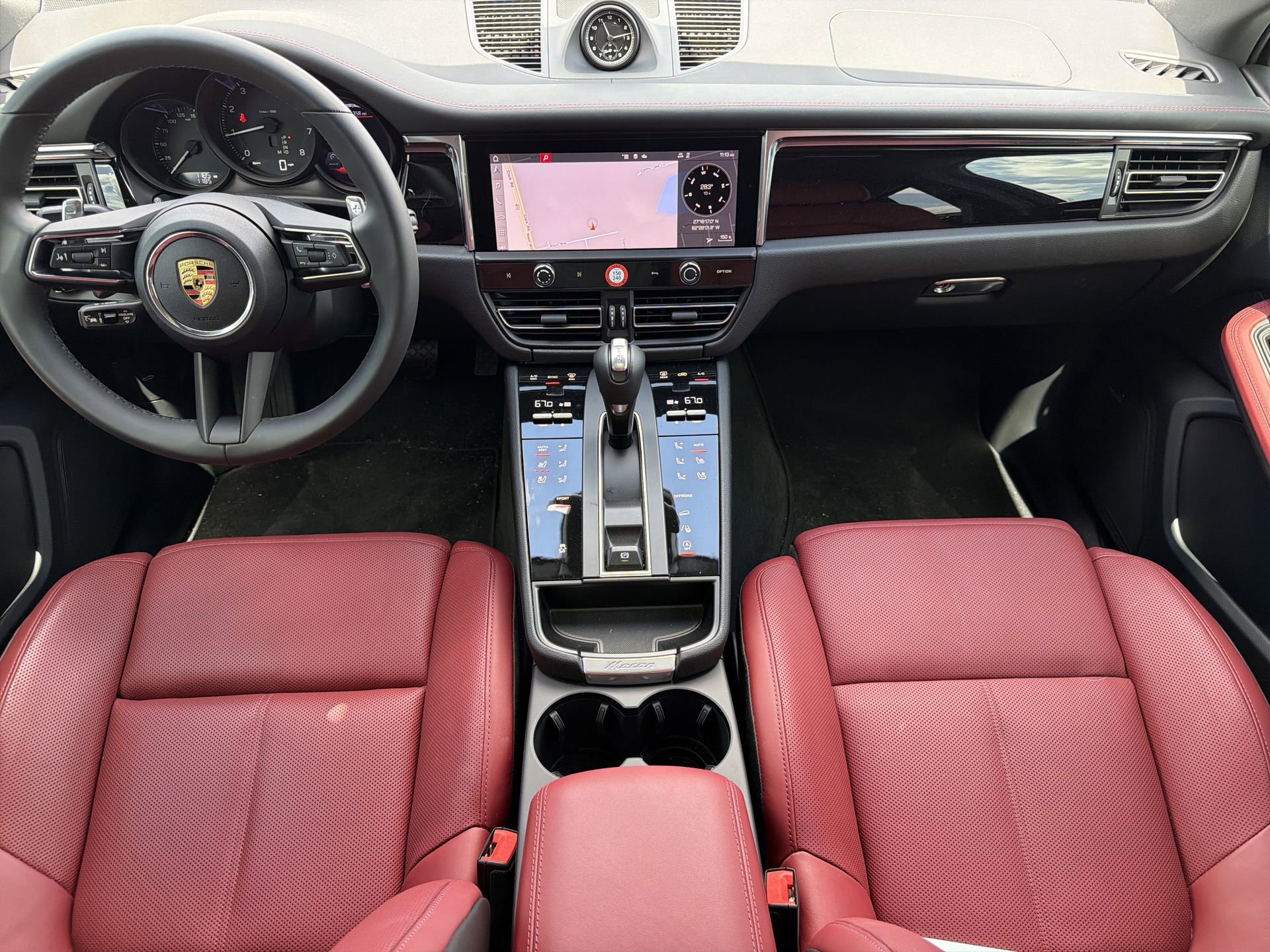 Used 2026 Porsche Macan AWD/4WD image 13