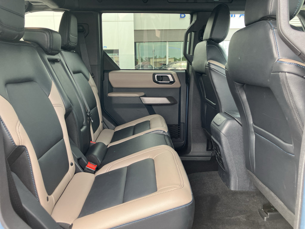 Used 2023 Ford Bronco Wildtrak AWD/4WD image 35
