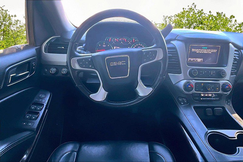 Used 2018 GMC Yukon SLT w/ Open Road Package AWD/4WD image 8