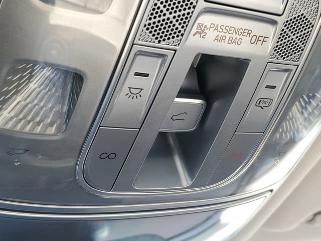 Used 2022 Genesis G80 2.5T w/ Advanced Package image 32