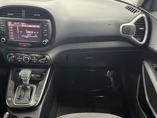 Used 2025 Kia Soul LX w/ LX Technology Package FWD image 21