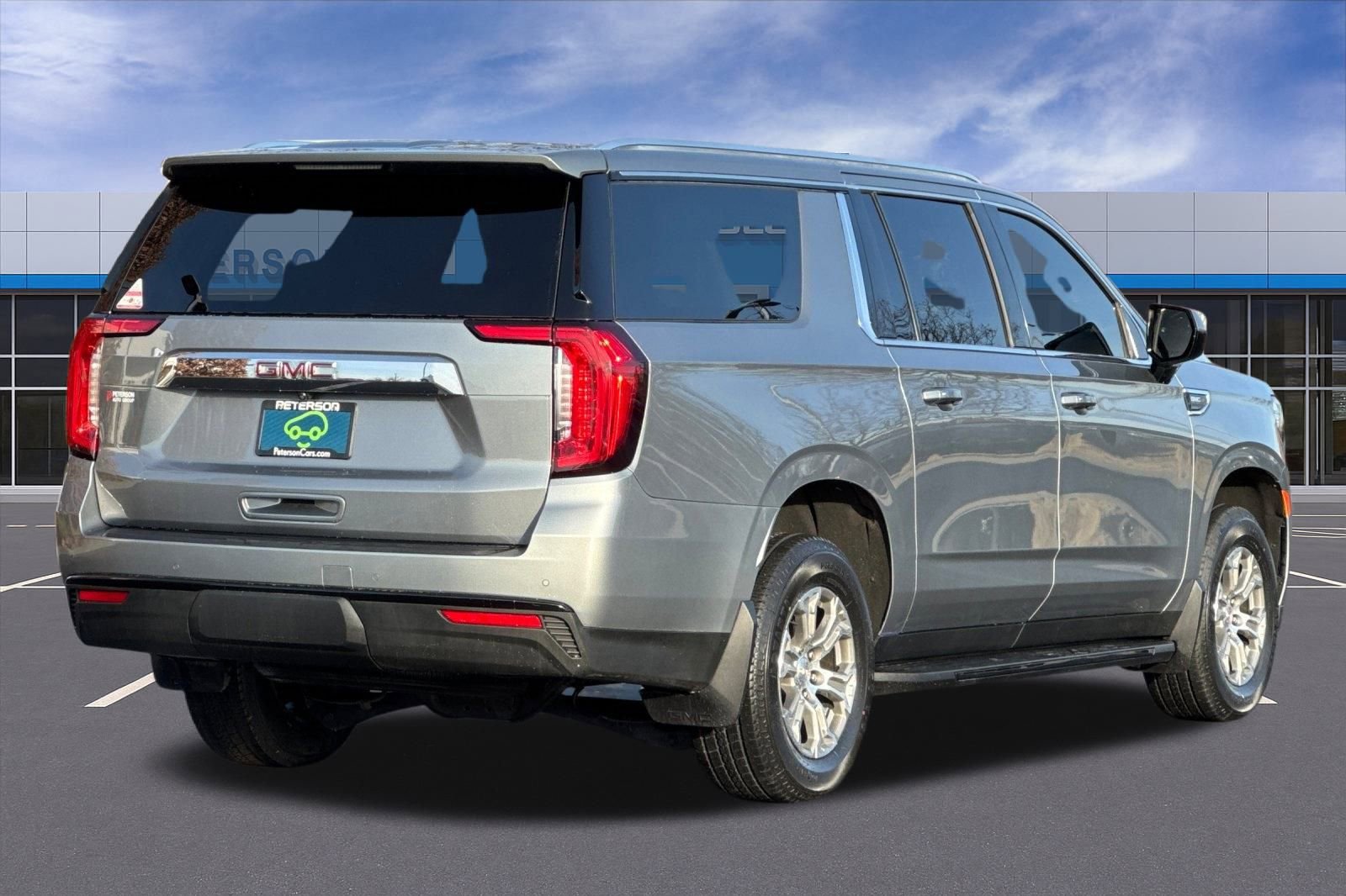 Certified 2023 GMC Yukon XL SLE w/ Gmc Pro Safety Plus Package image 4