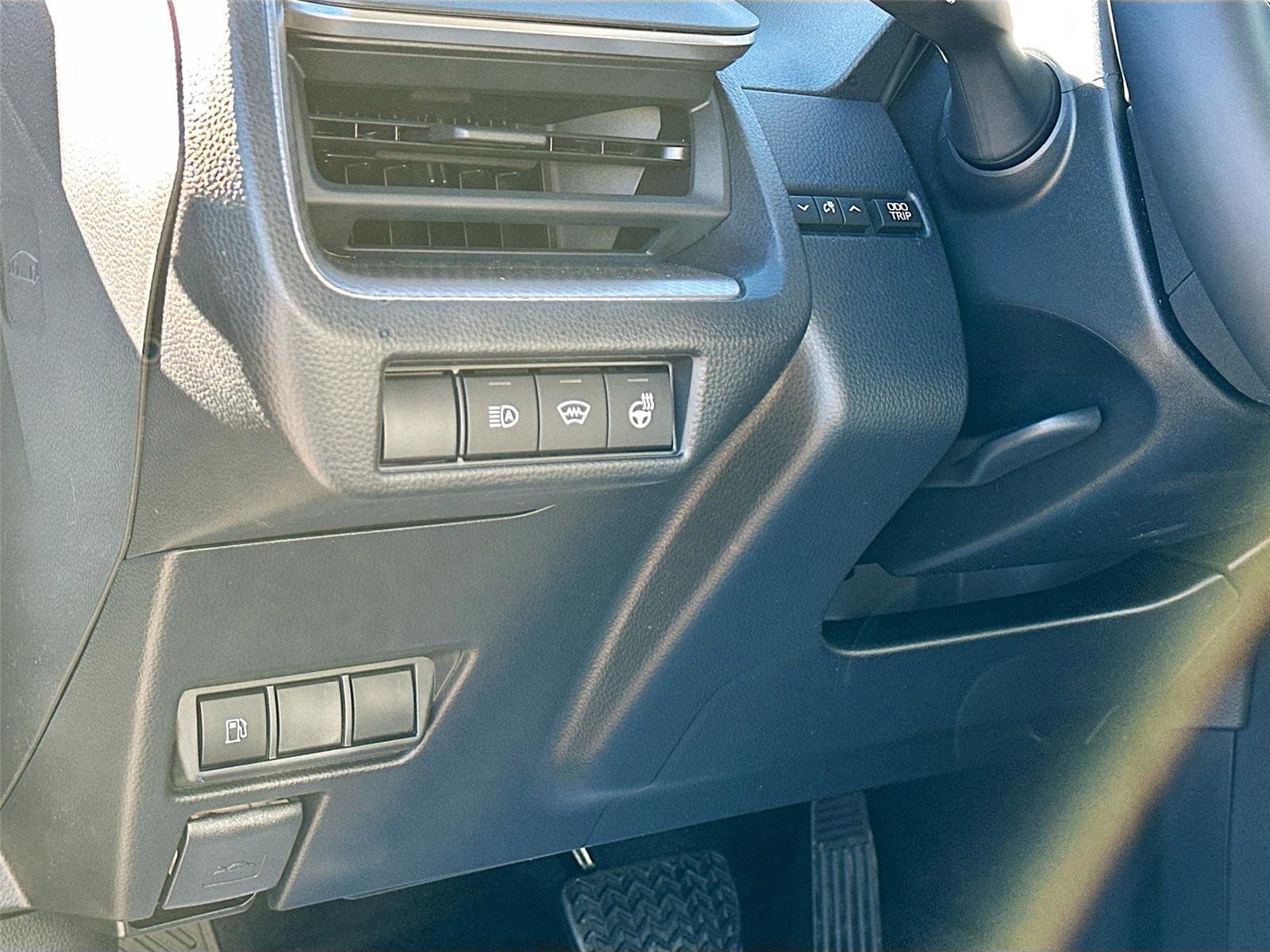 New 2026 Toyota Prius XLE image 10