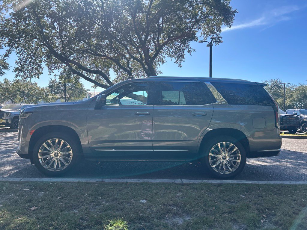 Used 2021 Cadillac Escalade Premium Luxury AWD/4WD image 1