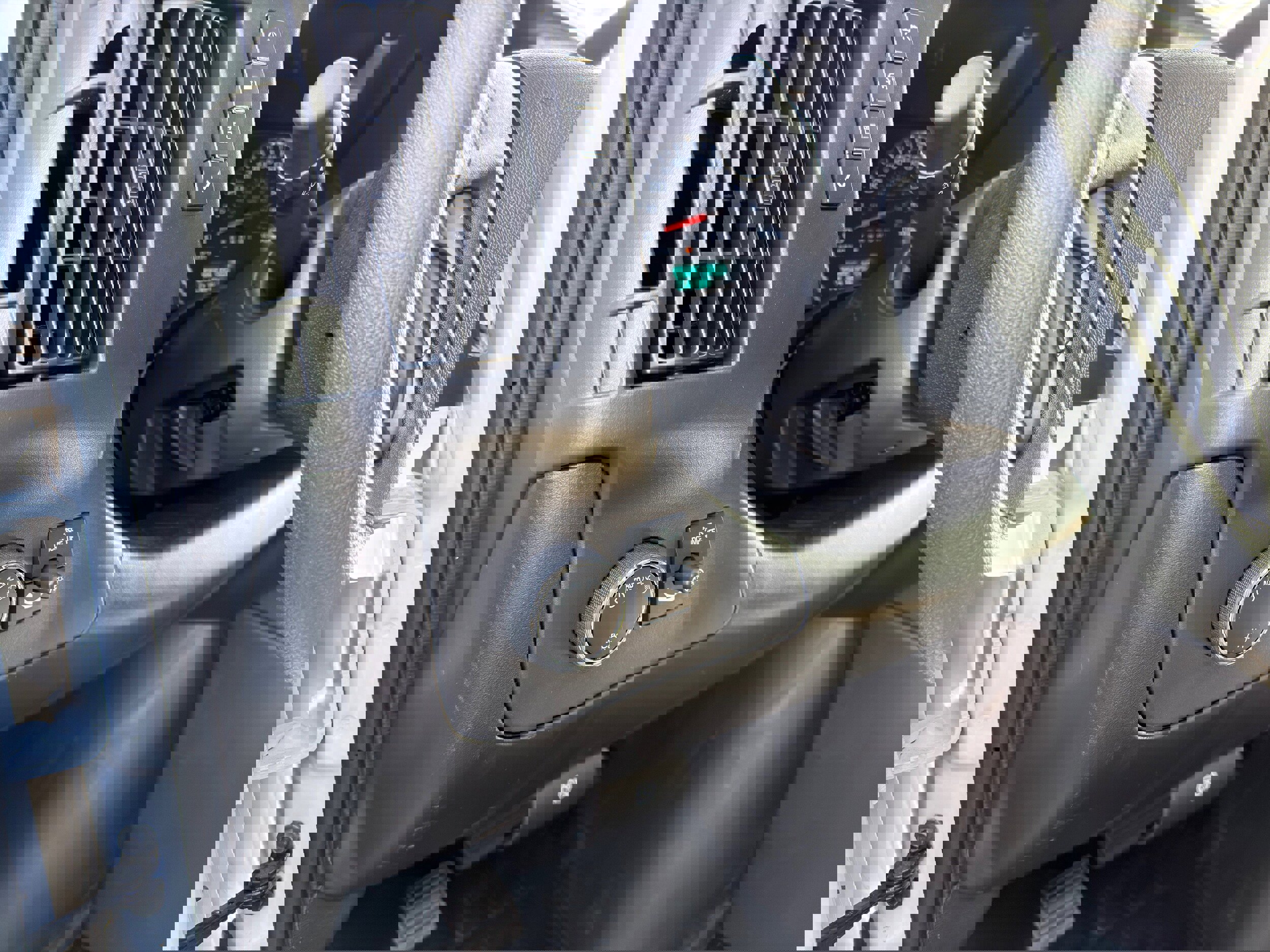 New 2025 Chevrolet Express 2500 w/ Driver Convenience Package image 22