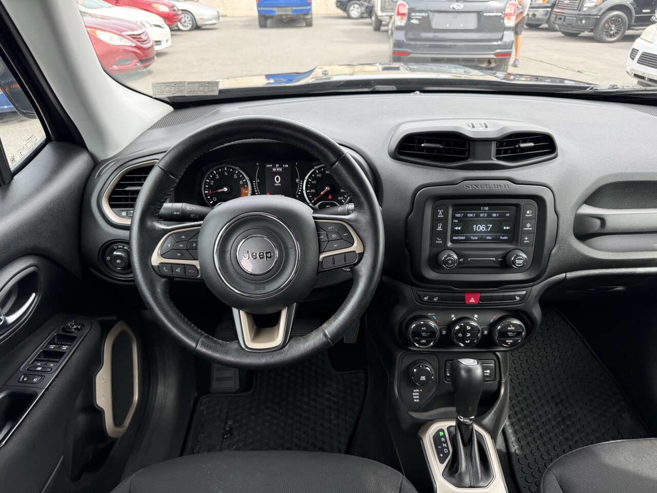 Used 2016 Jeep Renegade Latitude w/ Popular Equipment Group image 10