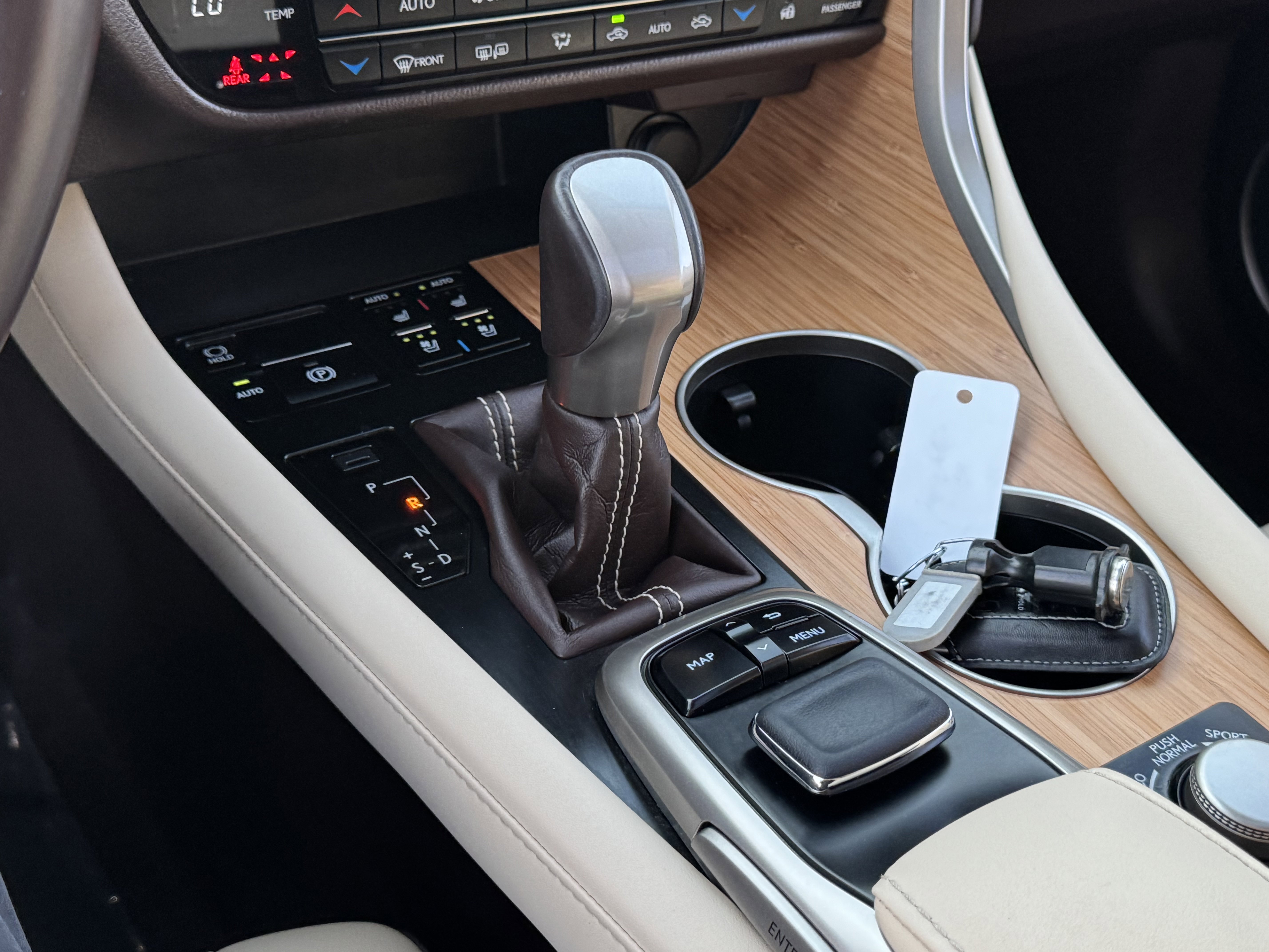 Used 2018 Lexus RX 350L image 25