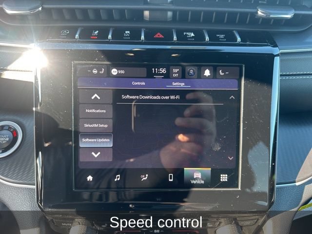 Used 2024 Jeep Grand Cherokee Altitude AWD/4WD image 19
