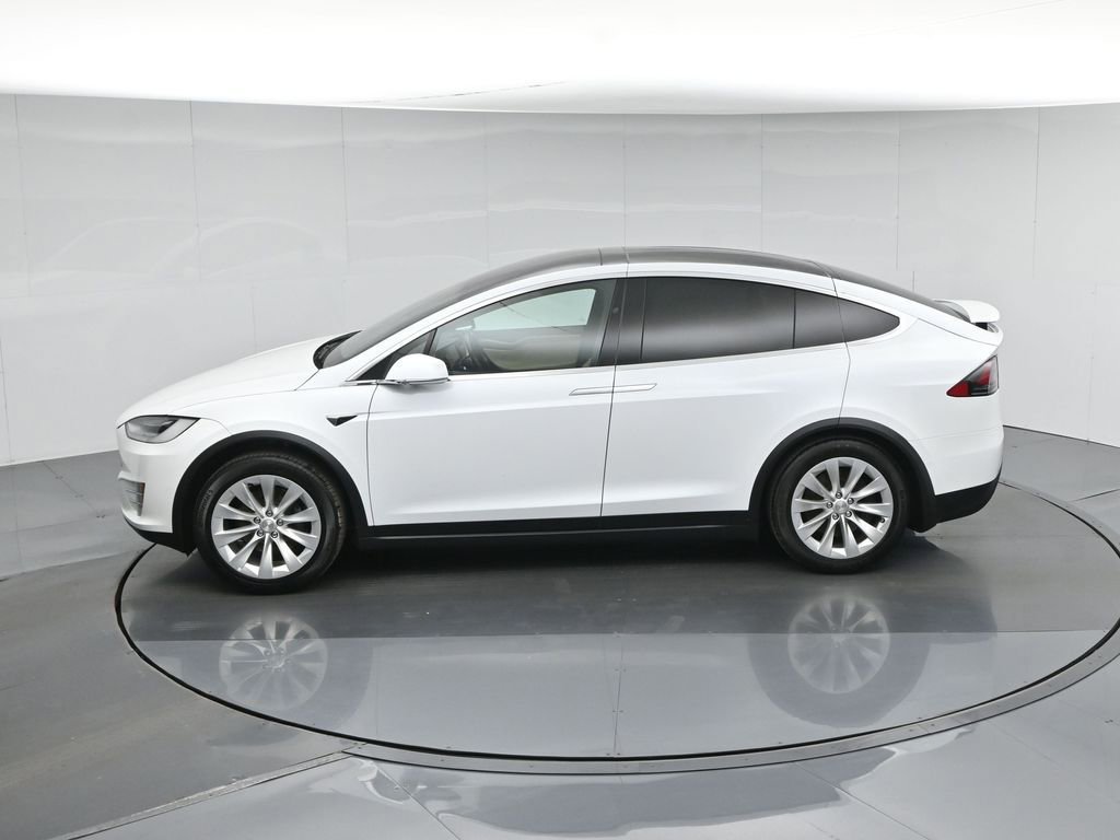 Used 2020 Tesla Model X Long Range image 35