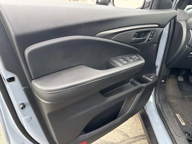 Used 2023 Honda Passport EX-L image 23