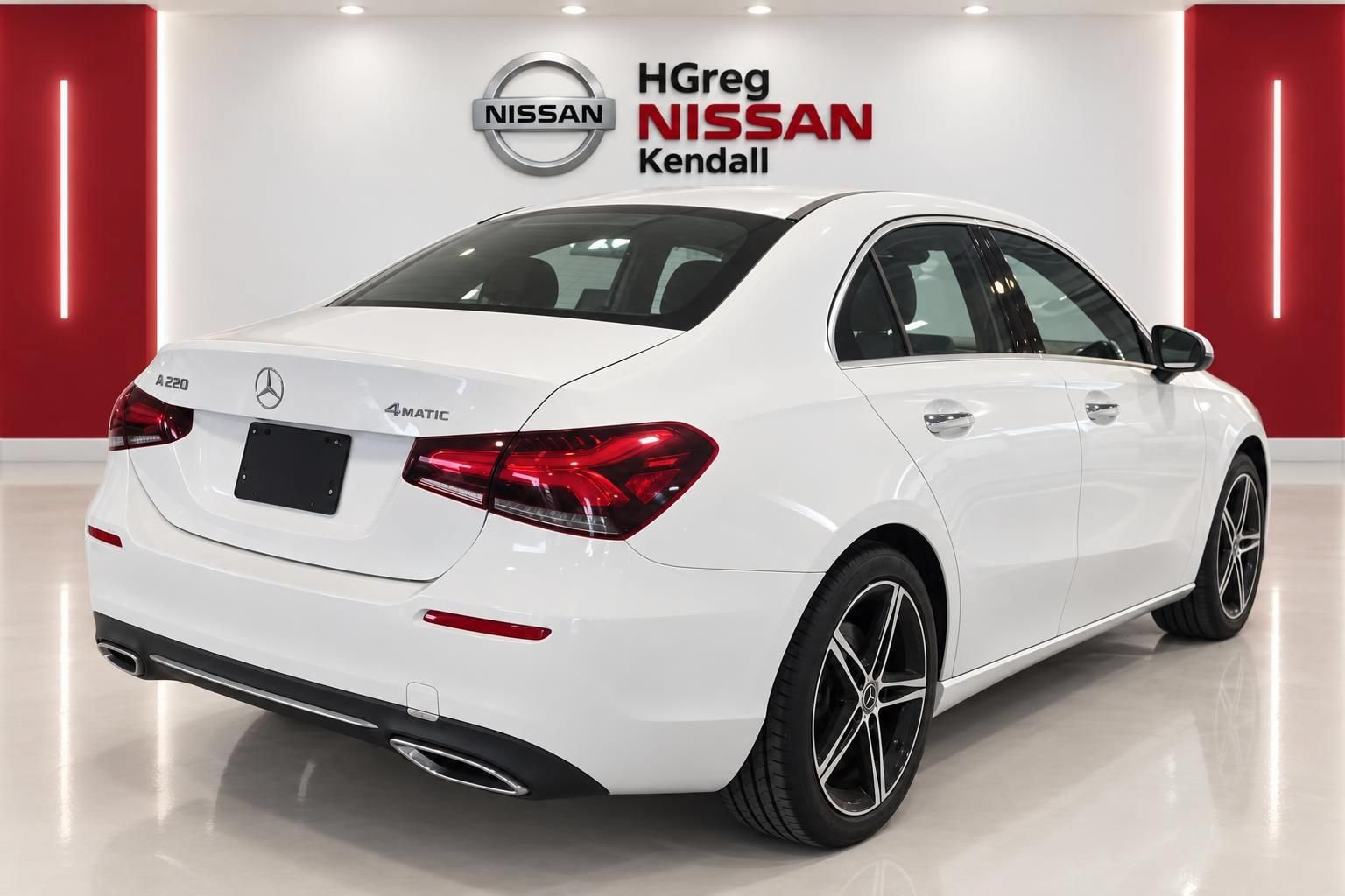 Used 2019 Mercedes-Benz A 220 4MATIC image 2