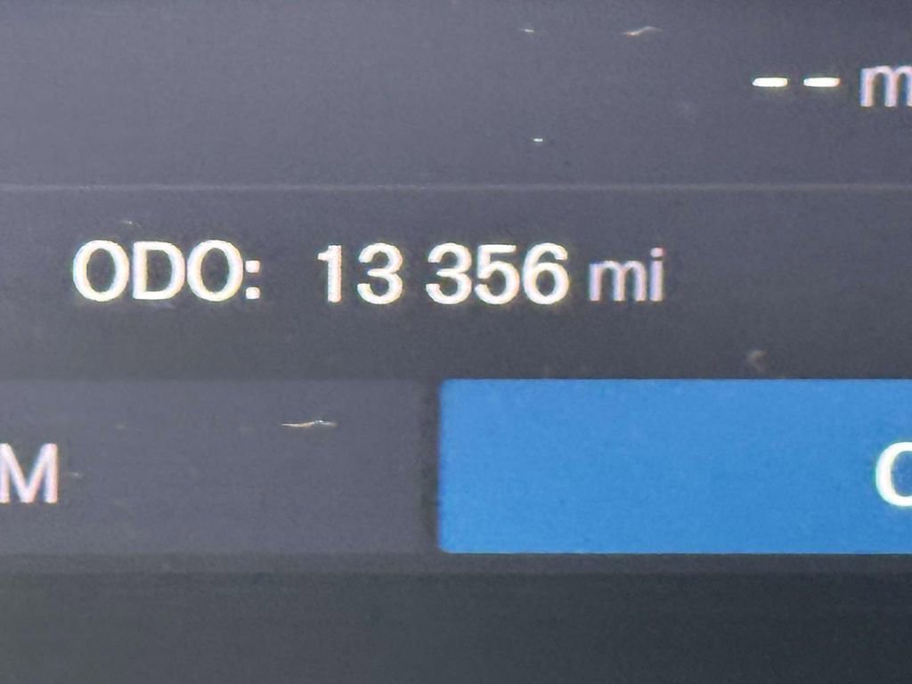 Used 2025 Volvo XC90 B6 Plus w/ Protection Package image 26