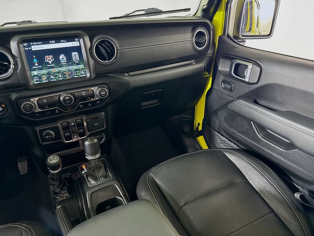 Used 2022 Jeep Wrangler Unlimited Sahara w/ Safety Group AWD/4WD image 23
