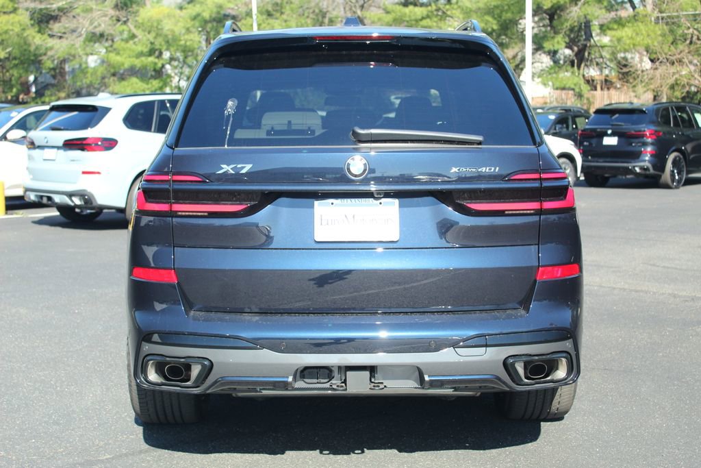 Used 2026 BMW X7 xDrive40i AWD/4WD image 6