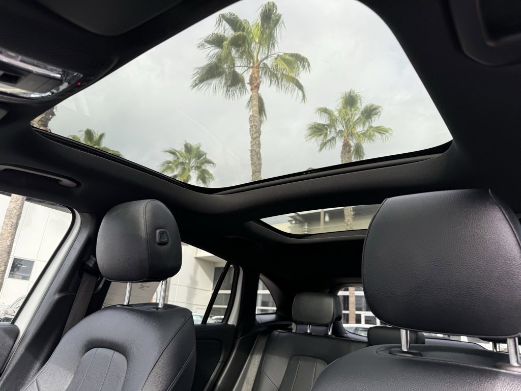 Certified 2025 Mercedes-Benz GLA 250 4MATIC image 2