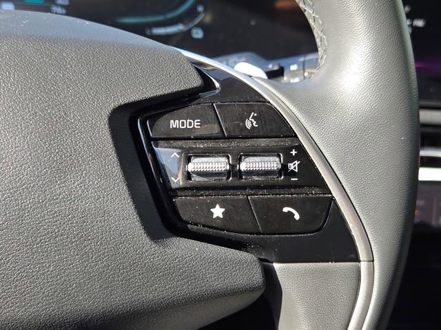 Certified 2023 Kia Niro EX image 19