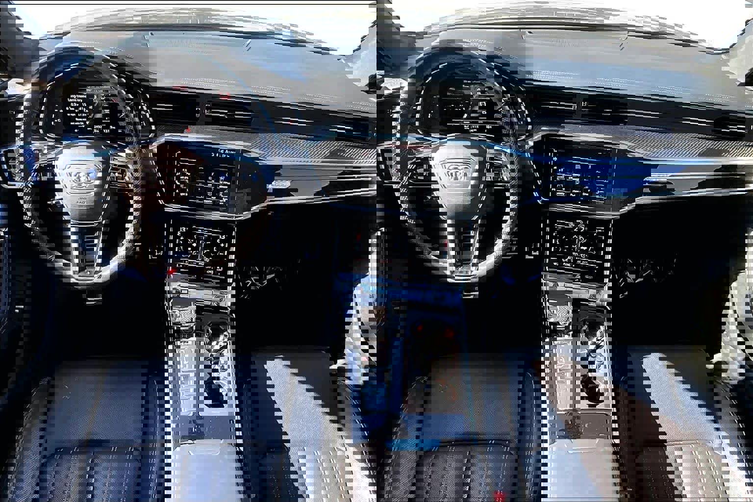 Used 2021 Audi S6 Premium Plus w/ S Sport Package image 15