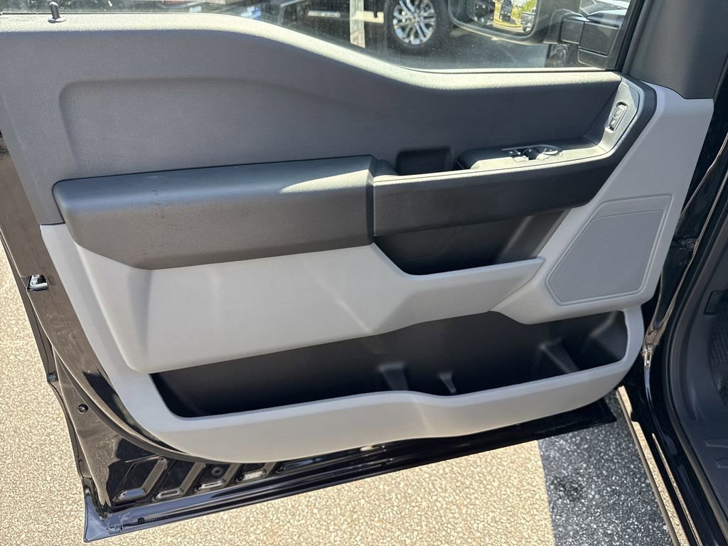 New 2025 Ford F350 XL w/ 360-Degree Camera Package image 10